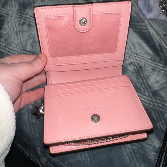 Coach Outlet Snap Wallet Pink with Daisy Print - Picture 3 of 5